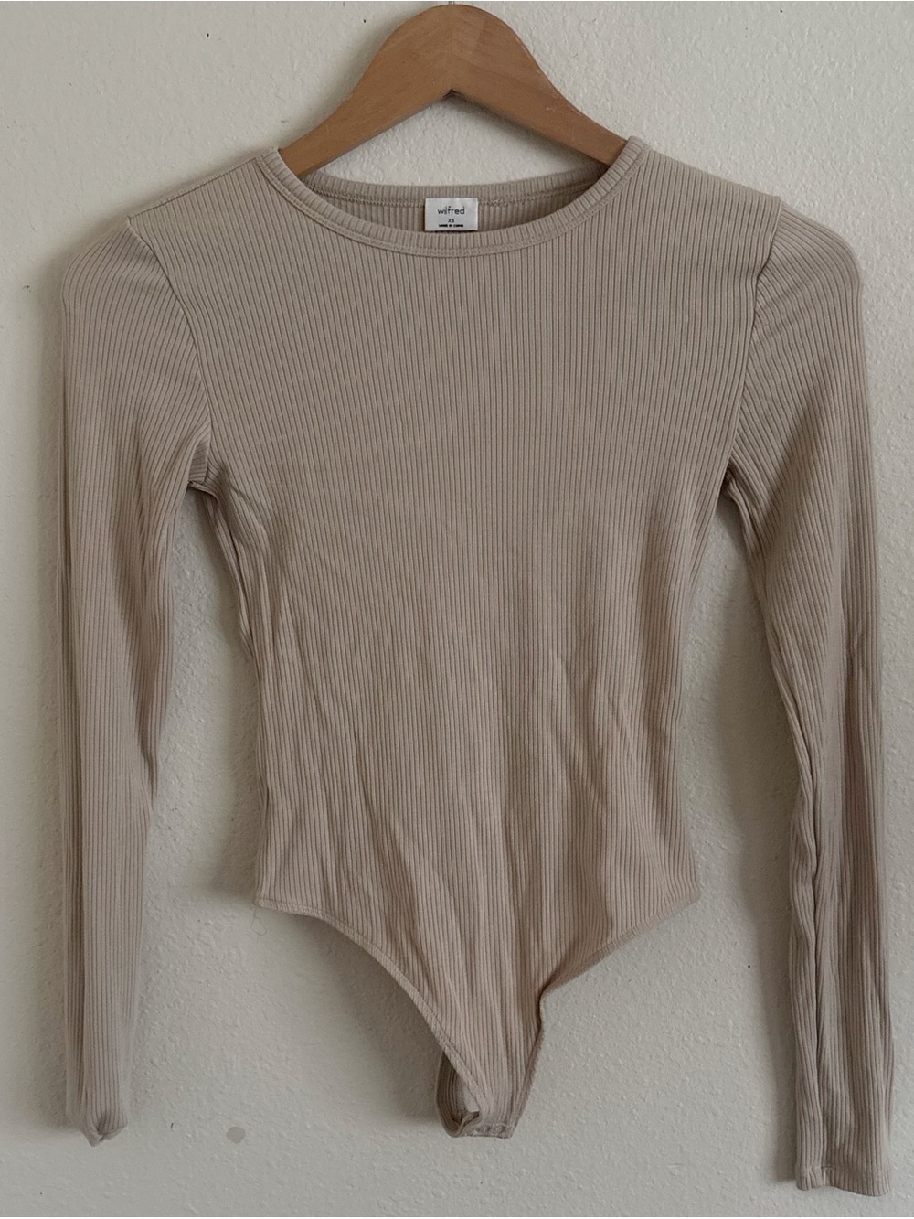 Wilfred Aritzia Ribbed Long Sleeve Bodysuit Tan